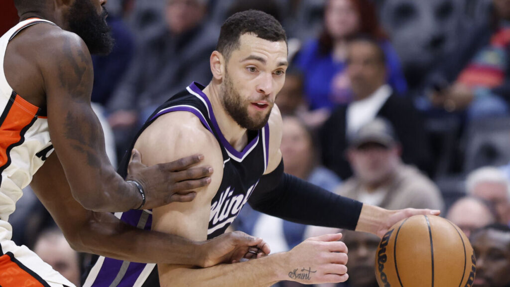 Kings’ Zach LaVine, DeMar DeRozan move closer to familiar spot