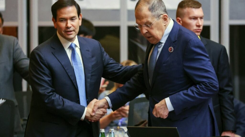 US, Russian top diplomats hold fresh talks on Ukraine at ASEAN meeting | ASEAN News