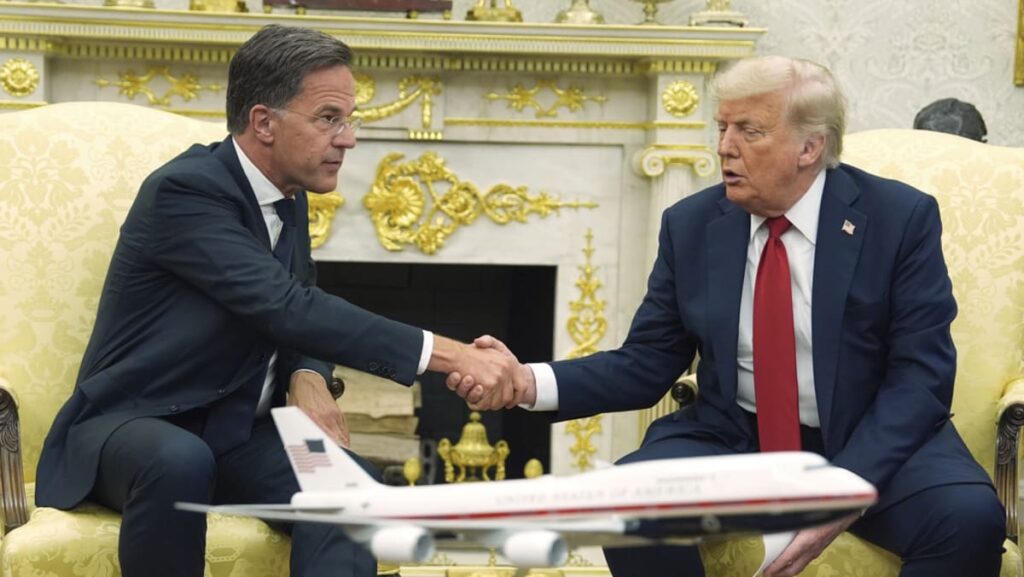 Trump, NATO chief meeting puts pressure on Russia over Ukraine war