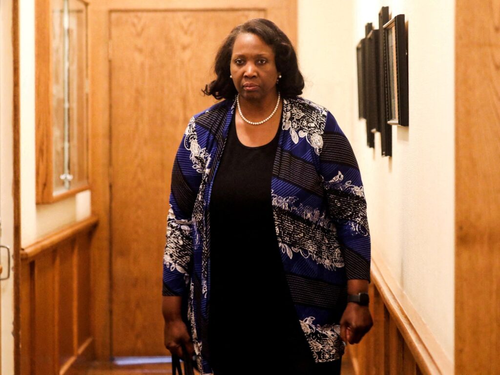 US DoJ asks court for emergency ruling to remove Cook from Fed board | Banks News