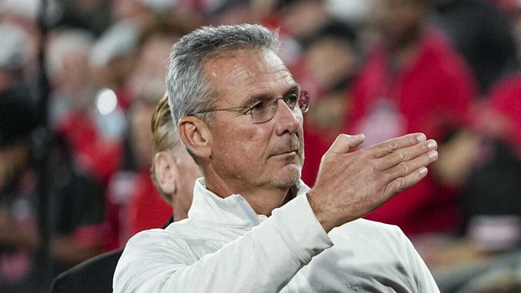 Urban Meyer takes shot at Bill Belichick and North Carolina