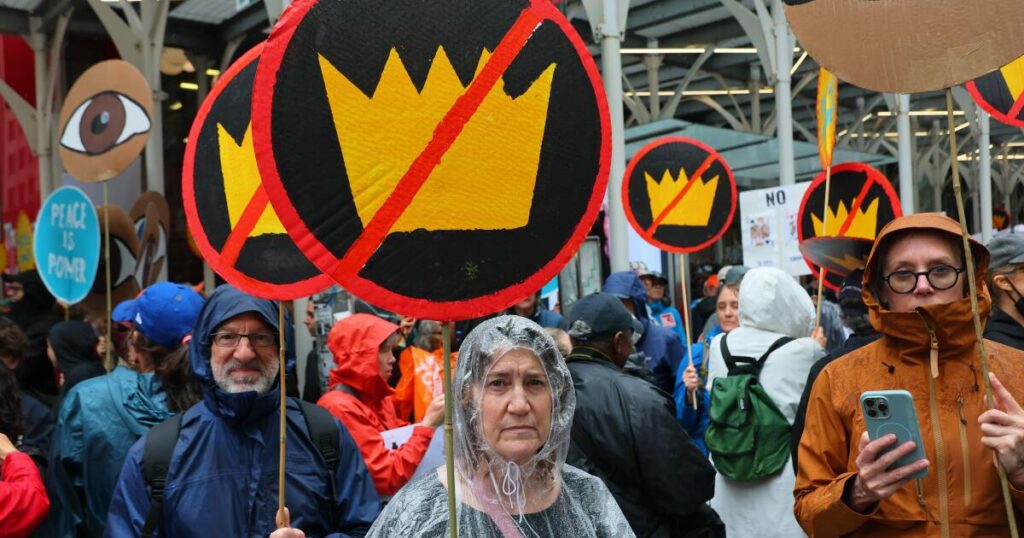 Column: Trump is in his Louis XIV era, and it’s not a good look