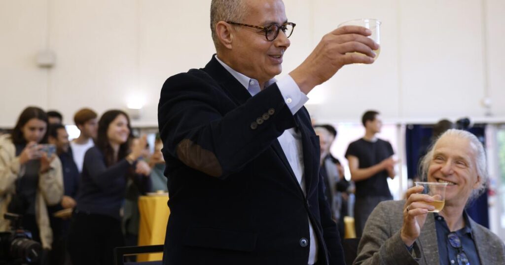 Contributor: Science funding and immigration fuel America’s innovation. They’re at risk