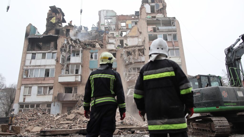 Officials arrive for Switzerland talks as Zelenskyy laments ongoing Russian strikes