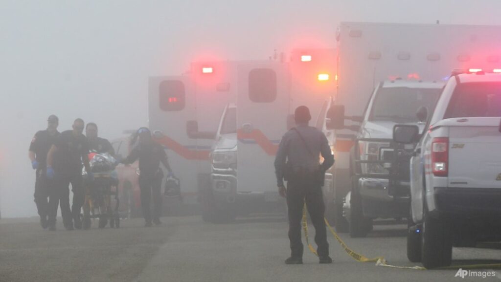 At least 2 people killed in Mexican Navy plane crash near Galveston, Texas