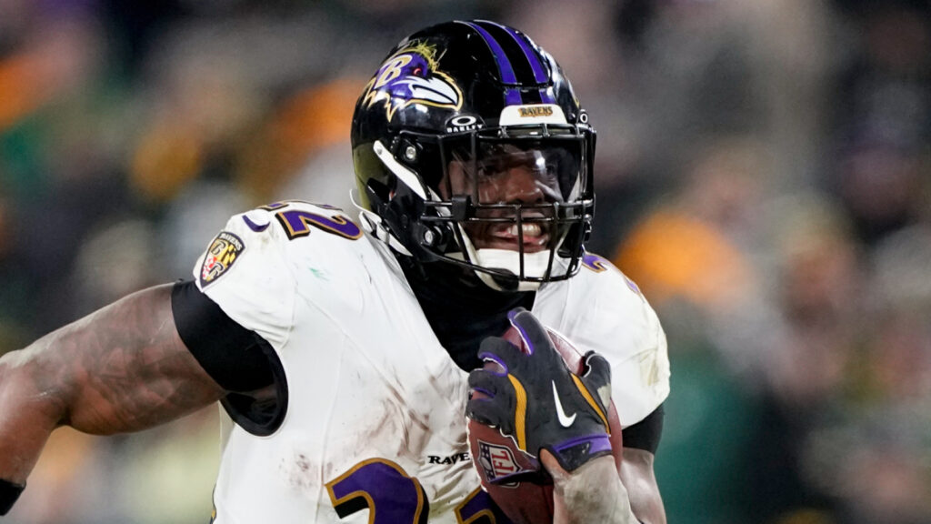 Browns answer Derrick Henry’s prayer with upset over Steelers