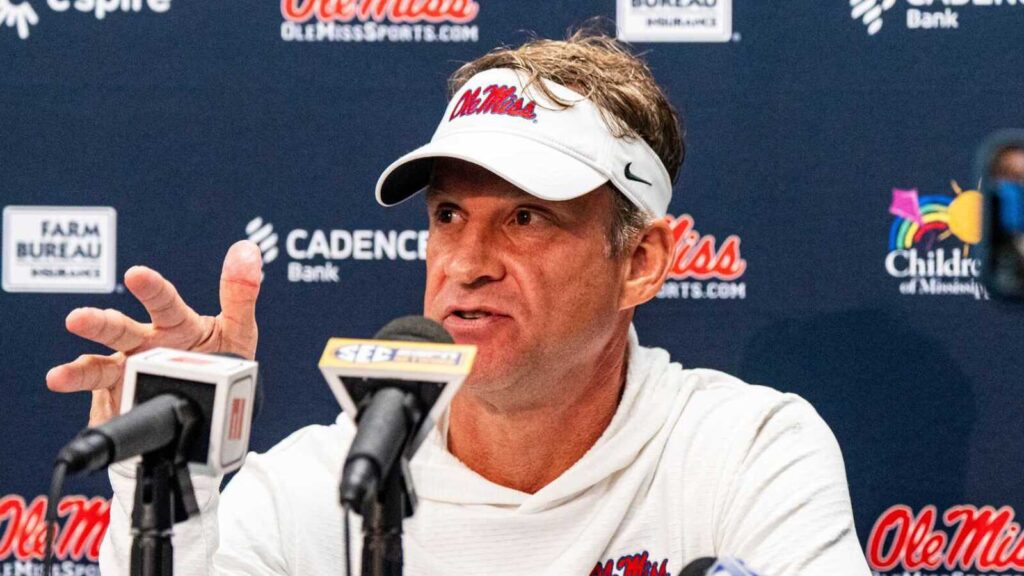 Lane Kiffin calls out Ole Miss AD in his farewell statement
