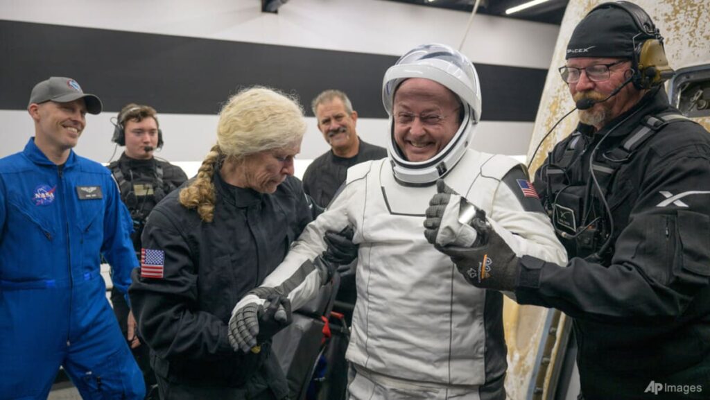 NASA astronaut Mike Fincke suddenly couldn’t speak in space. His medical scare remains a mystery