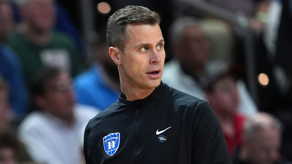 Jon Scheyer has surprising stance after Duke’s showing vs. Siena