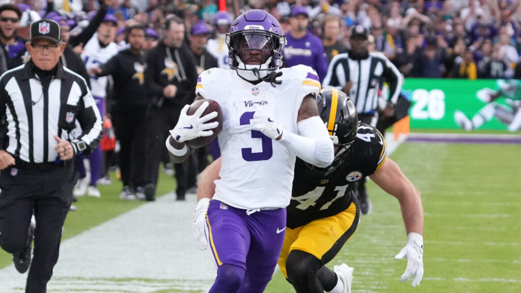 The ‘Longest NFL receptions of 2025’ quiz