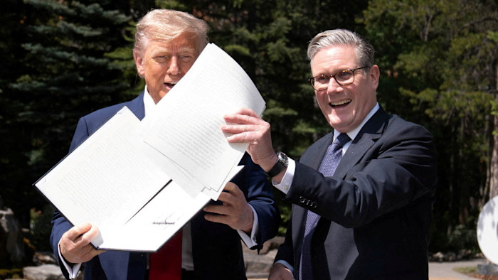 Donald Trump warns he could rip up trade deal with UK