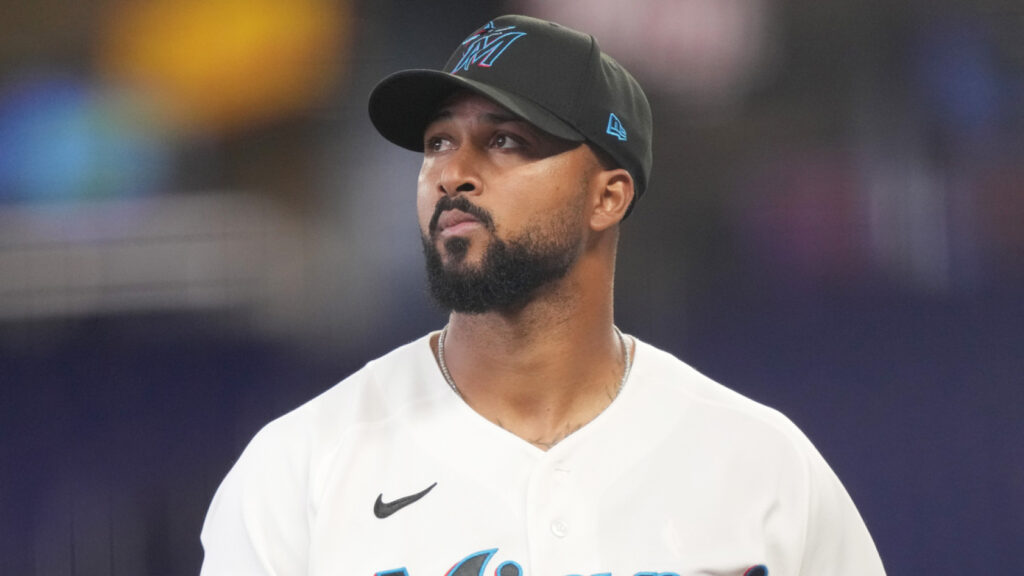 Sandy Alcantara calls out Marlins manager after costly decision