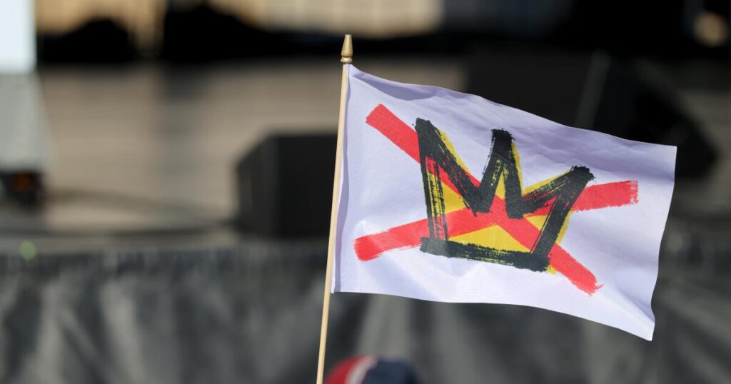 Column: We’re stuck with an unchecked mad king until January