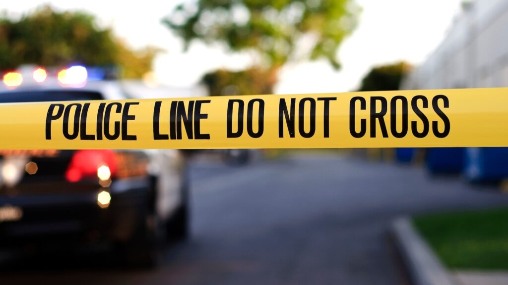 3 found dead in murder-suicide at Indiana home
