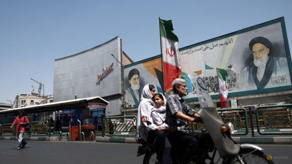 US-Iran peace deal could be sealed within 24 hours, says mediator Pakistan