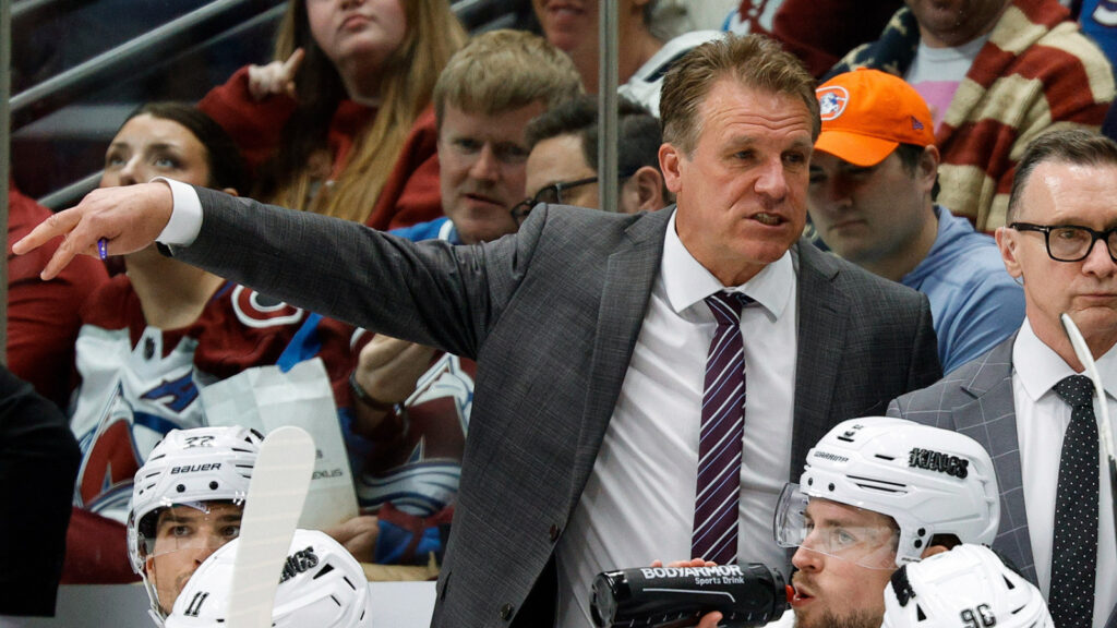 Grading the NHL’s recent head-coaching moves: Maple Leafs go off the board