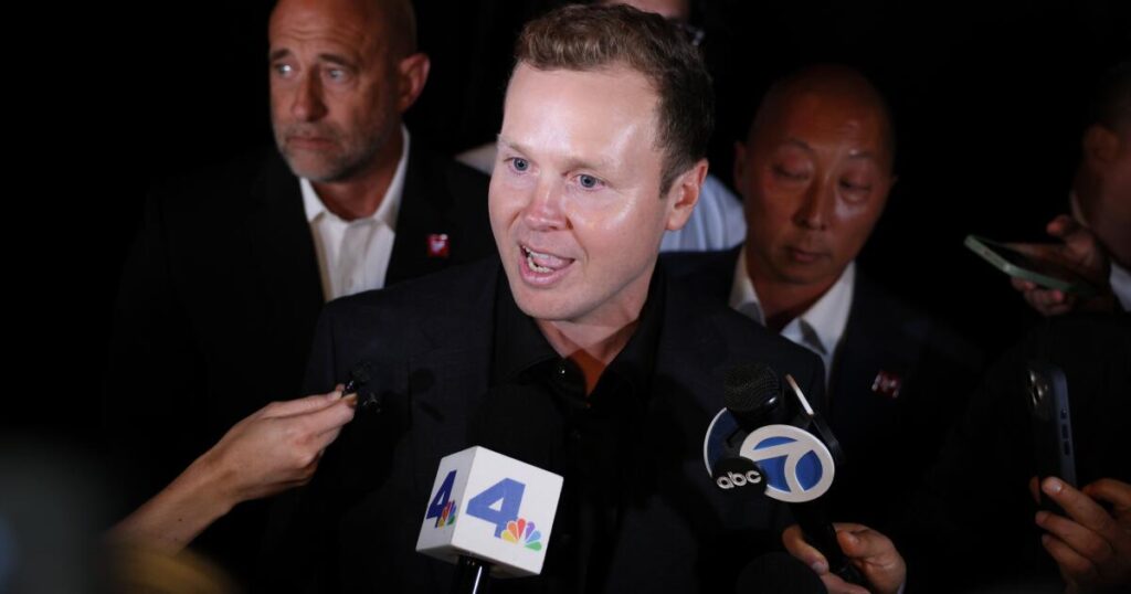 Letters to the Editor: Spencer Pratt can take his efforts to Washington. L.A. won’t miss him
