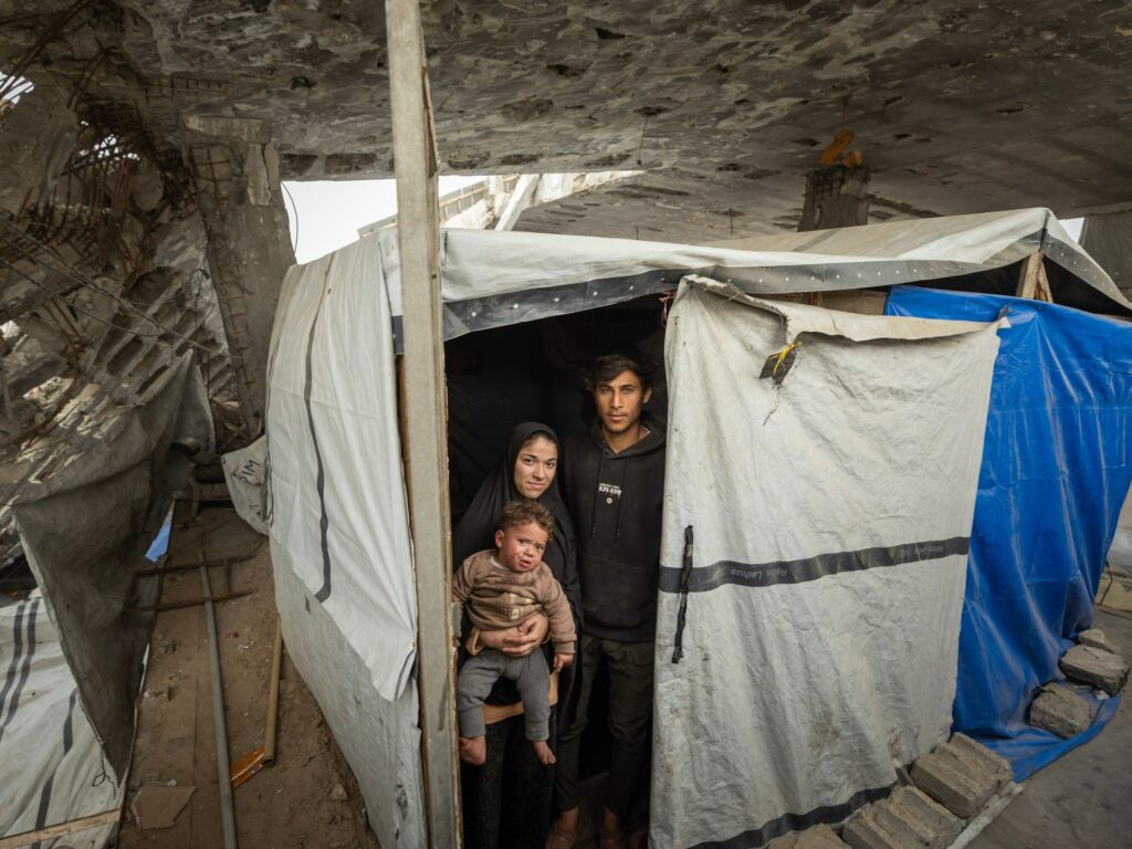 Photos: Gaza’s shelter crisis | Gaza News