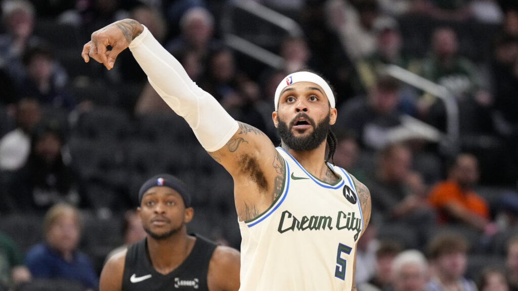 The ‘Most 3’s in a playoff game by team’ quiz