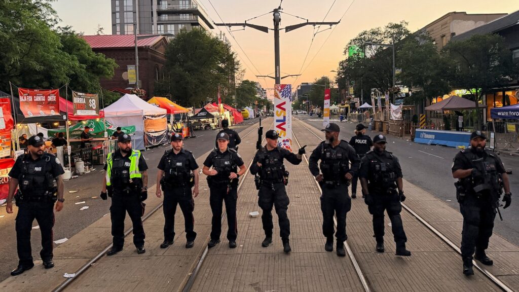 At least 2 dead, multiple wounded in shooting at Toronto street festival