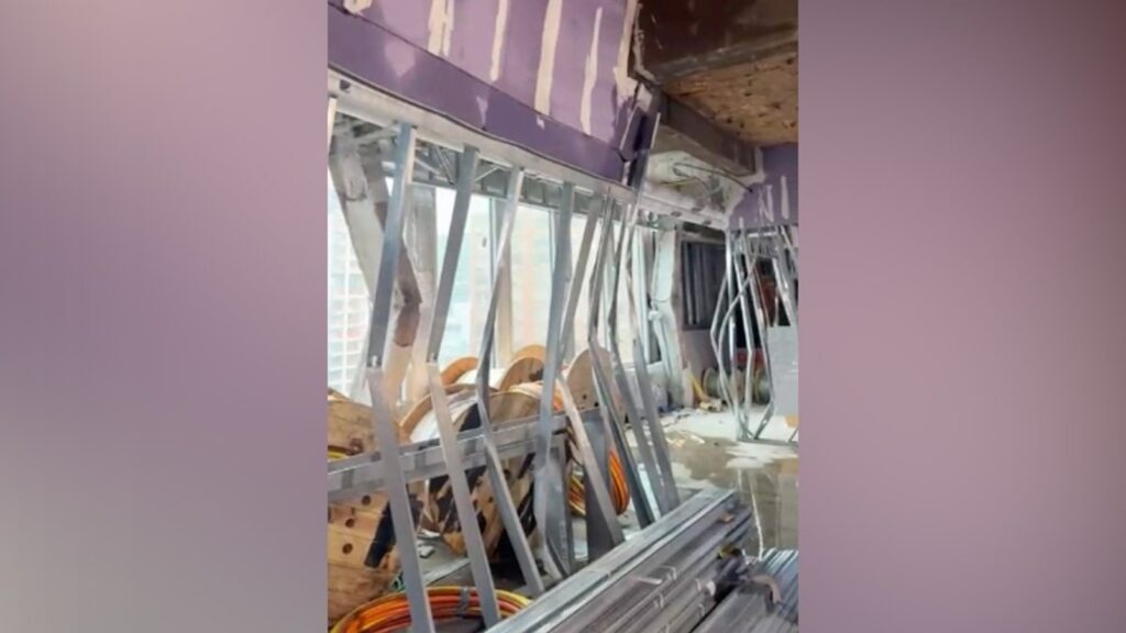 Midtown Manhattan buildings evacuated after beams found buckling at construction site: Police
