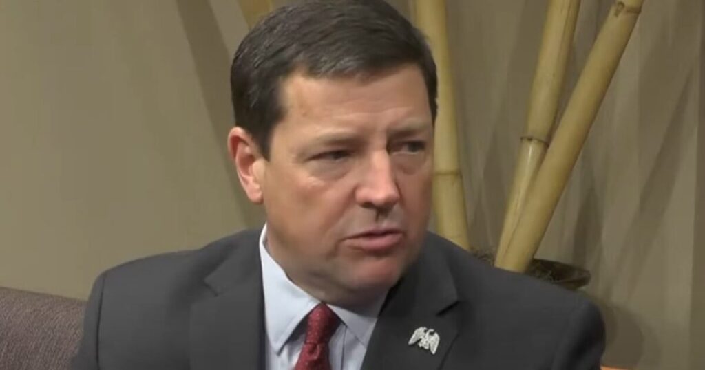 Illegal Alien Drunk Driver Crashes Into DOJ Pardon Attorney Ed Martin, Flees the Scene * The Gateway Pundit * by Cristina Laila