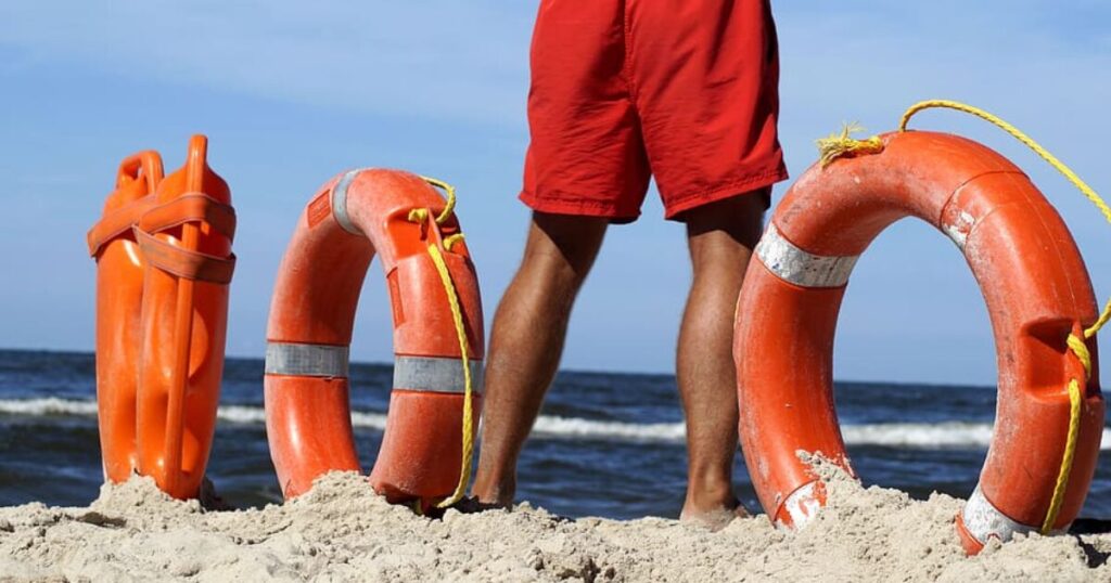 16-Year-Old Lifeguard Ryder Williams Made TWO More “Gnarly” Rescues After Saving Boy from Monster California Surf * The Gateway Pundit * by Jim Hᴏft