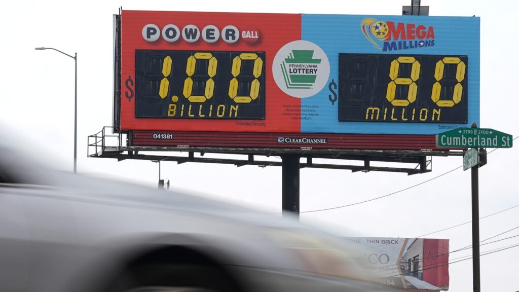Powerball player in Illinois wins $1 billion jackpot