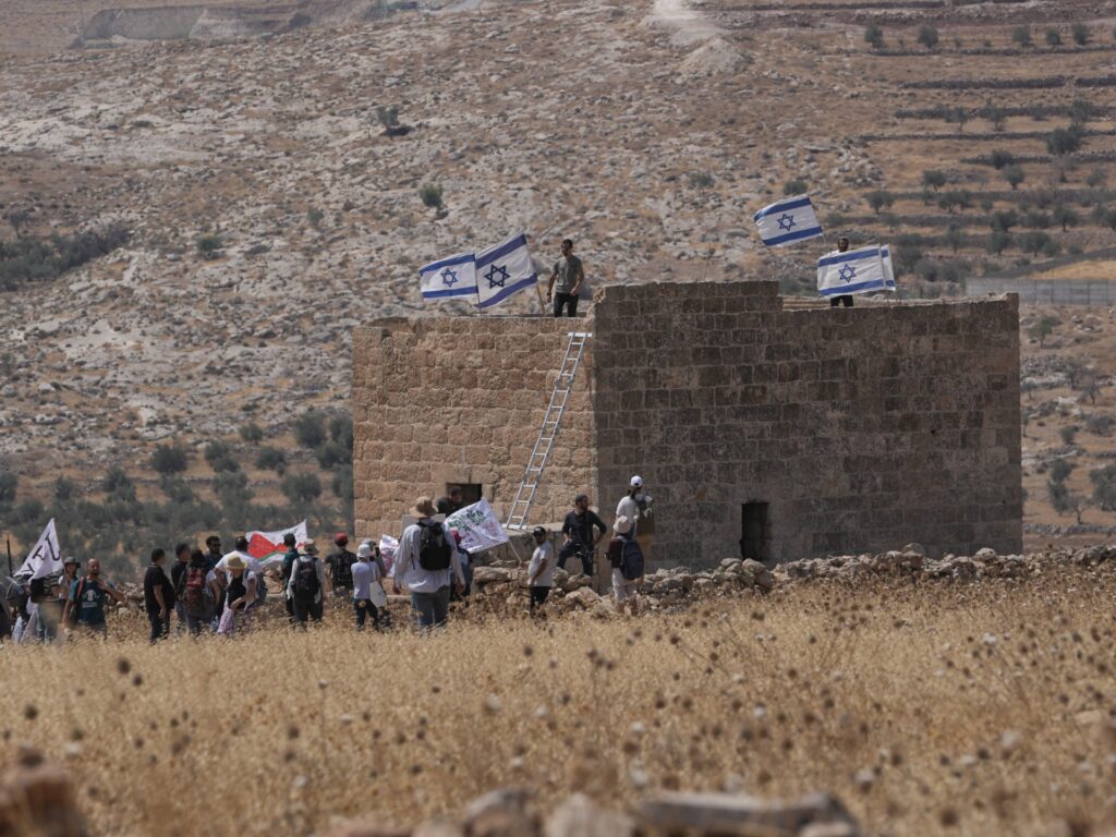 State-backed Israeli settler violence forces West Bank displacement: HRW | News