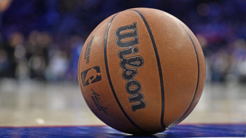 Buss family might be getting back in basketball ownership business