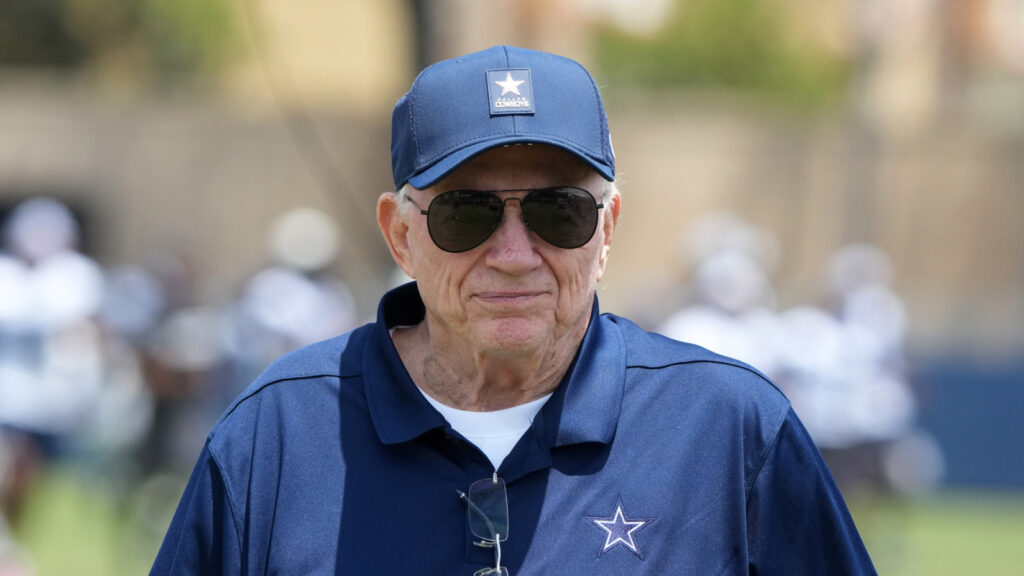 How much are the Cowboys reportedly worth in 2026?