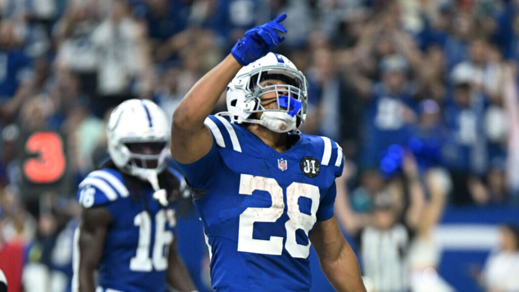 The ‘NFL 1,500-yard rushers’ quiz