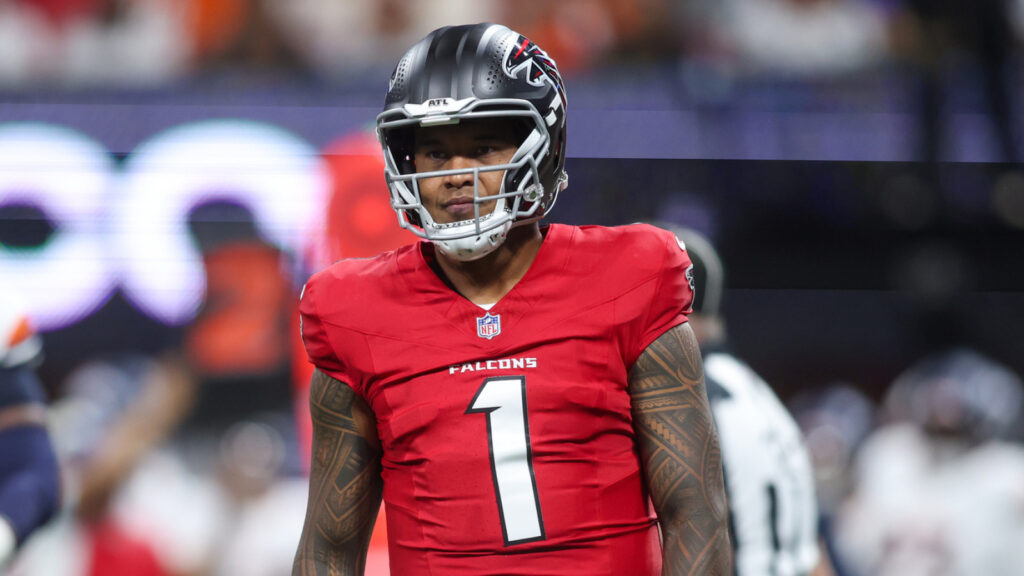Falcons QB Tua Tagovailoa ‘showered’ in boos in return to Miami