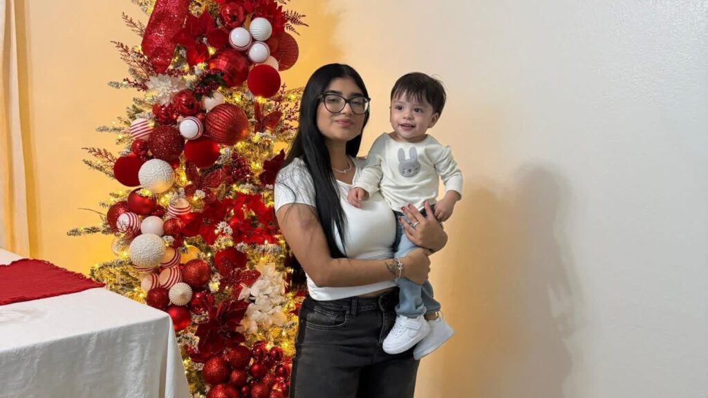 21-year-old pregnant mom detained at Dilley facility for over a month, family says