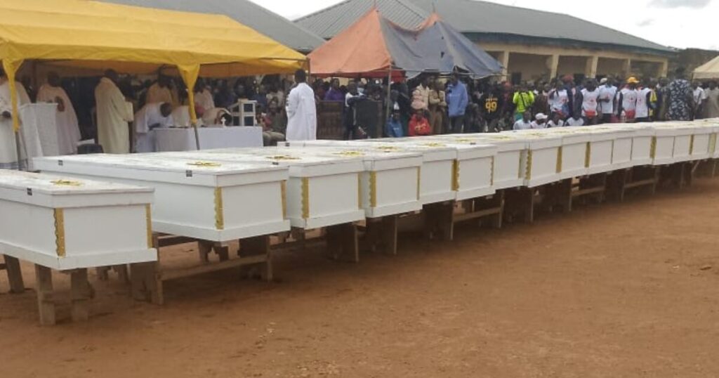 For Nigerian Christians, Mass Burials Have Become a Way of Life * The Gateway Pundit * by Antonio Graceffo