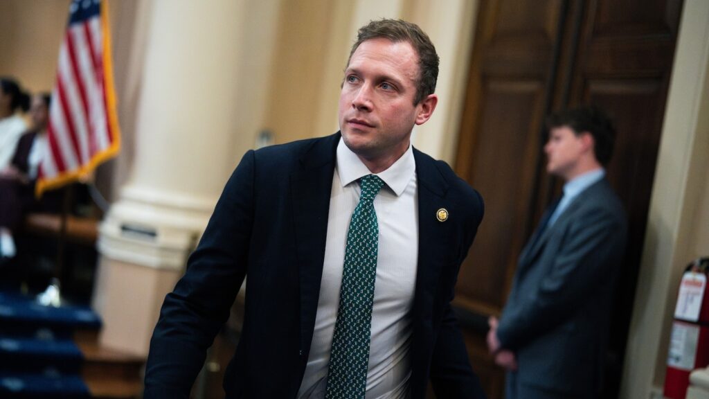 Sen. Moreno says Rep. Max Miller ‘should not serve in the House’ for allegedly abusing his daughter