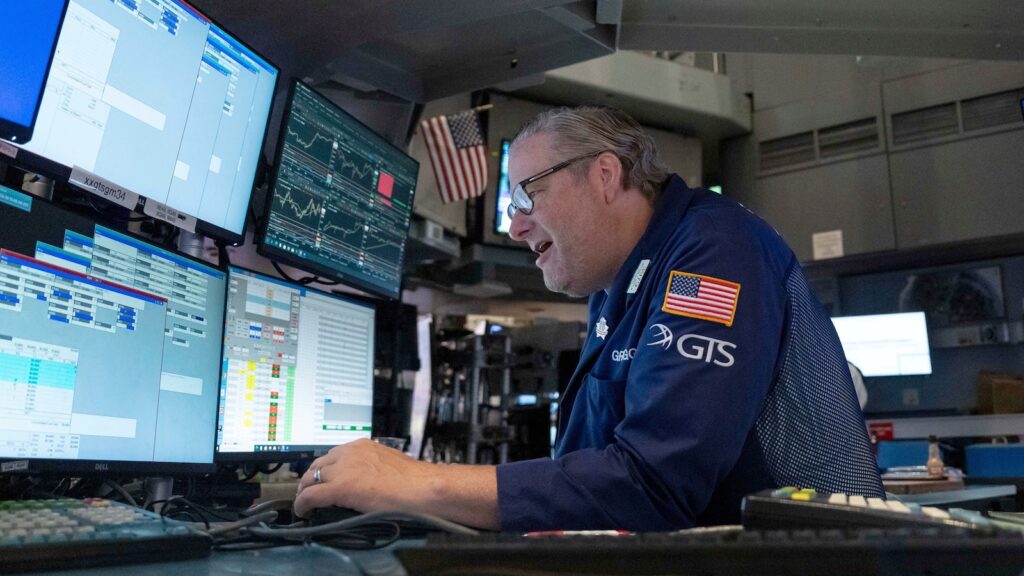 Government borrowing costs hit highest level since 2007