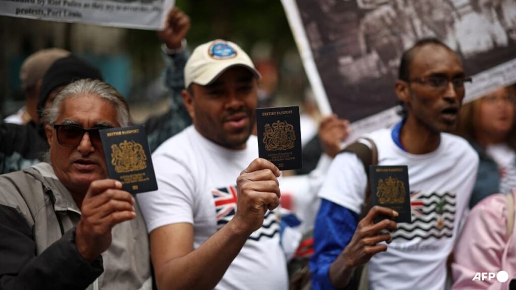 UK says will revisit Chagos deal after latest Trump criticism