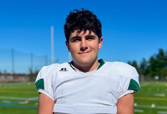 Athlete Overcomes Scoliosis to Play Football