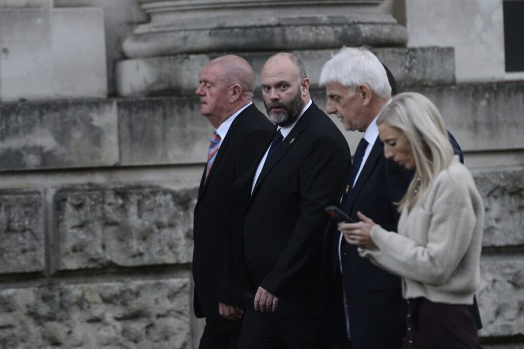 Appeal court overturns ban on Orange Order Garvaghy Road march