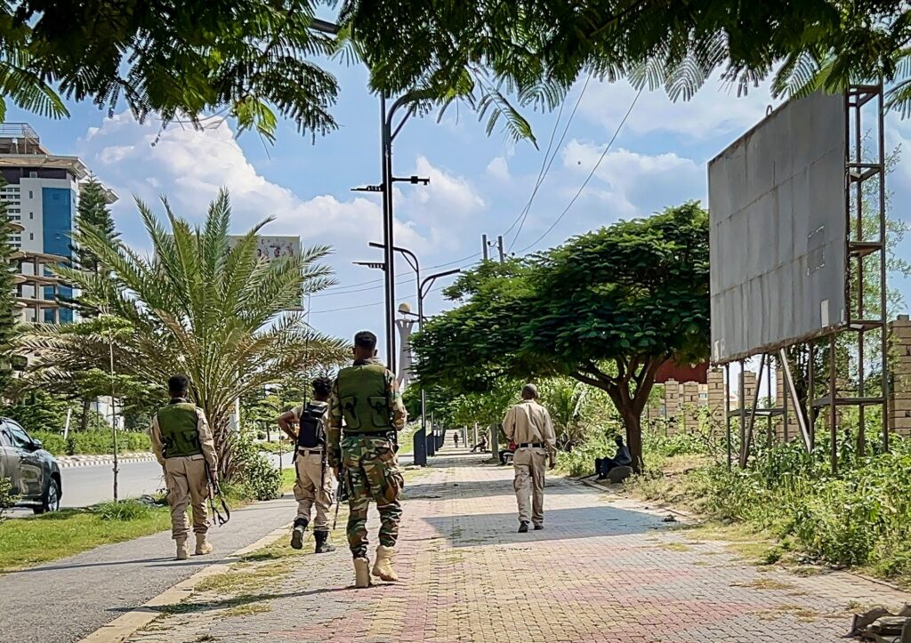 Fighting in northern Ethiopia spurs fears of blackout and blockade | Conflict News