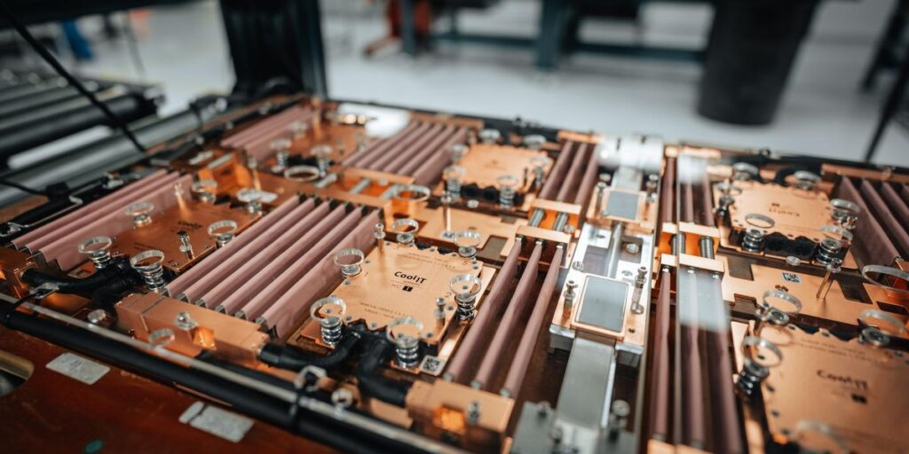 Near-Total Liquid Heat Capture Keeps AI Racks Cool