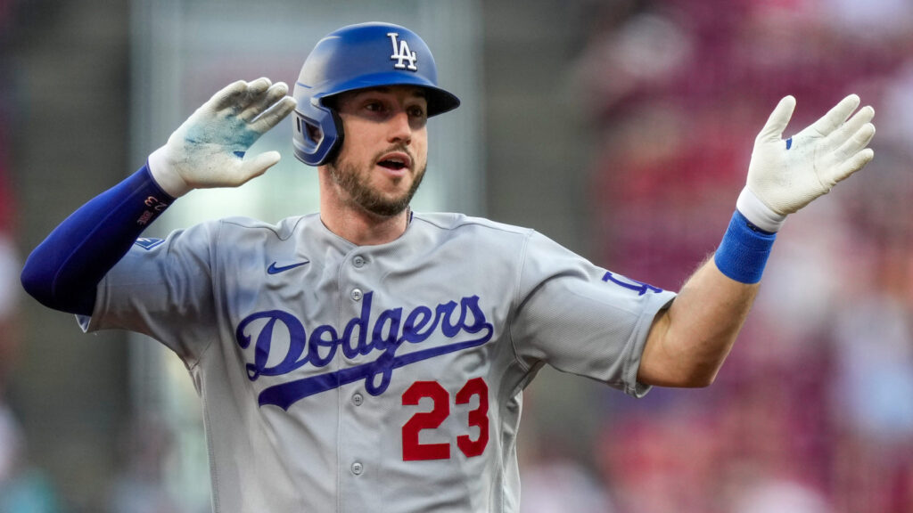 Dodgers clinch fifth straight NL West title, move to top of all-time list