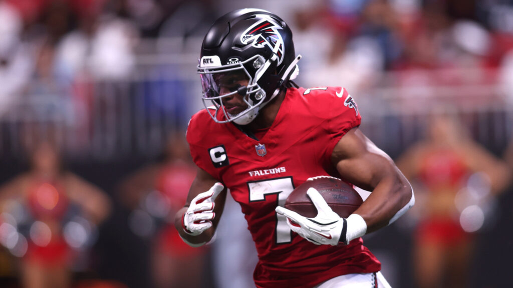 Falcons QB Michael Penix Jr. calls Bijan Robinson a ‘blessing’ after huge night vs. Packers