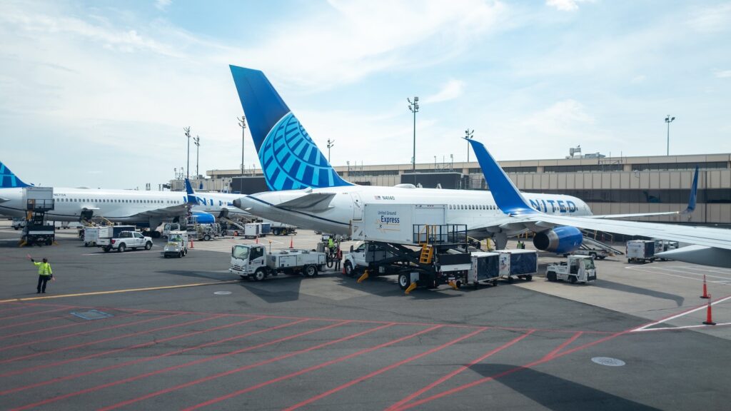 Northeast airspace closing for at least 30 minutes due to equipment outage: FAA