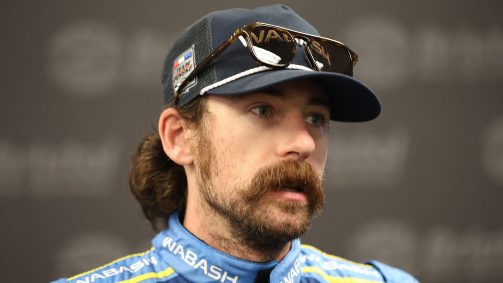 Ryan Blaney punches Carson Hocevar after run-in at Bristol