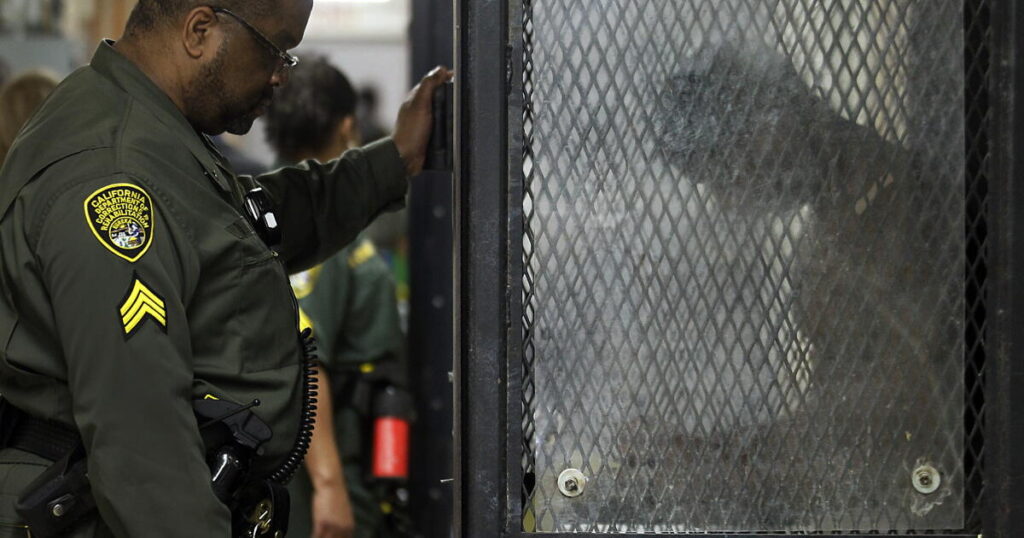 Contributor: California leads the way in bringing menopause care to prisons