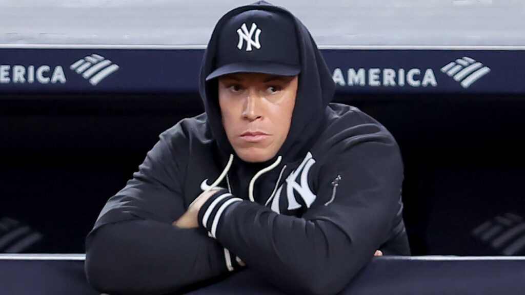Aaron Judge puts pressure on Yankees after playoff sweep