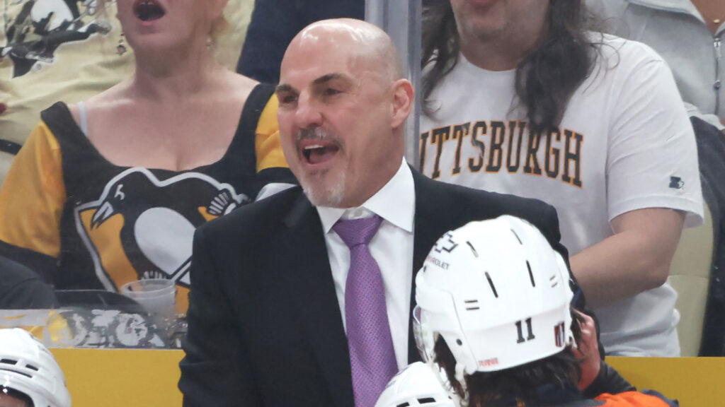 Rick Tocchet blames Flyers’ struggles on ‘horny’ defensemen