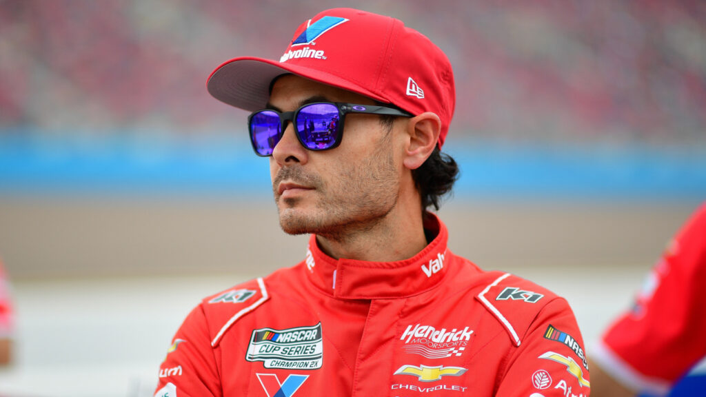NASCAR YellaWood 500 takeaways: Kyle Larson back in control of title race